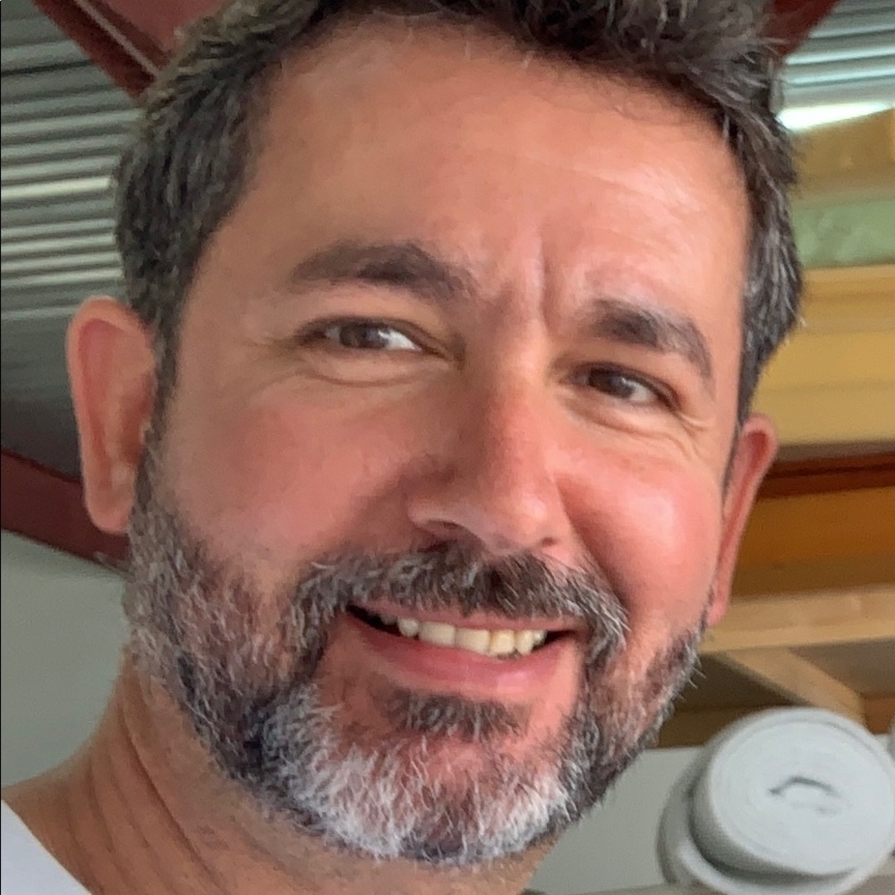 Meet your Posher, Aduilio